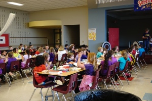 Students eating at Wear Purple Lunch